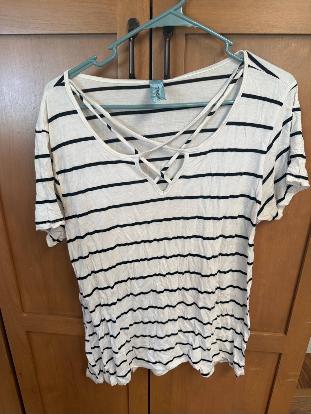 Striped Crisscross V-Neck Short Sleeve Top - Black & White